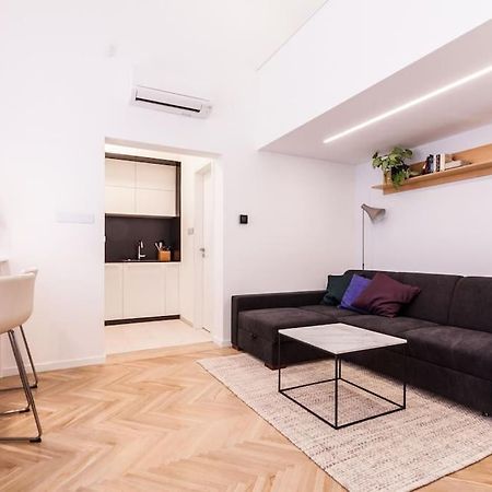 Eszter'S Lovely Downtown Apartment Boedapest Buitenkant foto