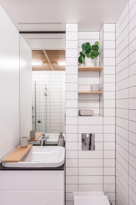 Eszter'S Lovely Downtown Apartment Boedapest Buitenkant foto